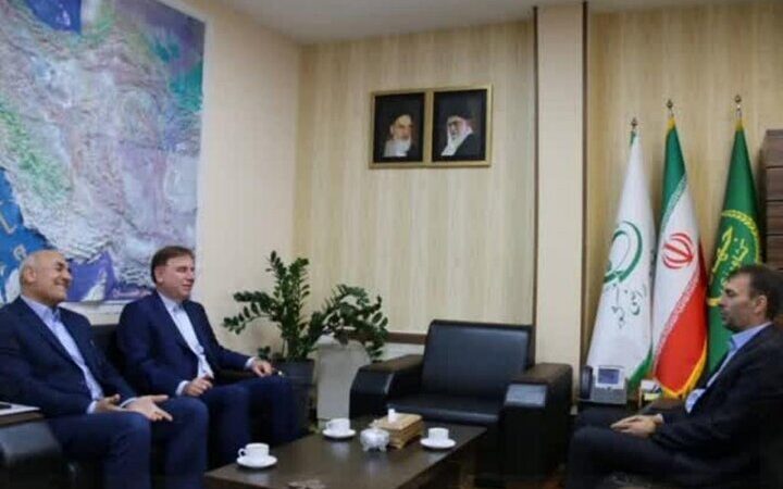 استاندار بوشهر خواستار تسریع واگذاری زمین برای نیروگاه‌های خورشیدی شد