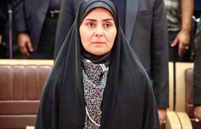 دیدار صمیمانه وزیر راه با خانواده‌های گرانقدر شهدای دفاع مقدس؛ لحظاتی پر احساس و غرورآفرین