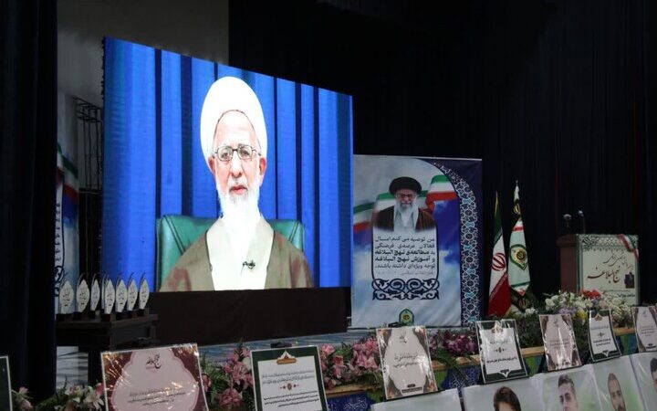 آیت‌الله جوادی آملی: چرا نهج‌البلاغه شرحی بی‌زمان و جهانی بر قرآن است؟