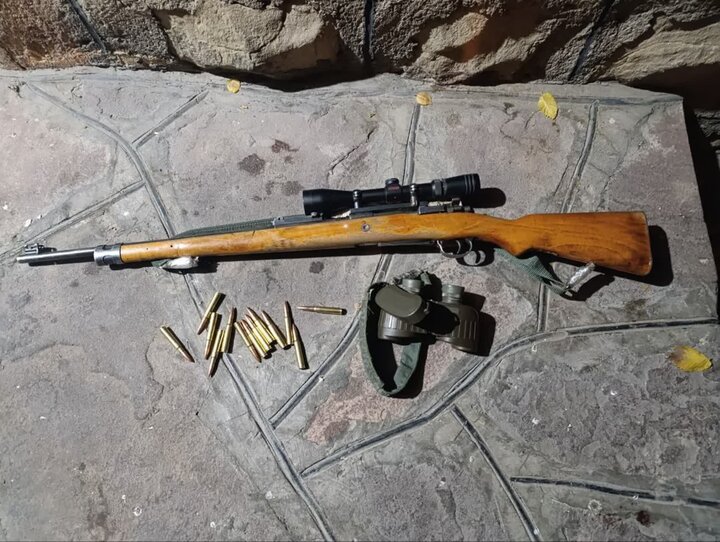 شکارچی سابقه‌دار در پرور پیش از شکار غیرمجاز دستگیر شد؛ اسلحه و مهمات کشف شد