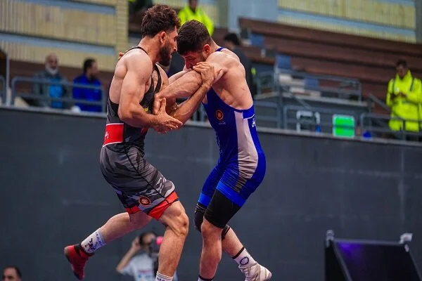 داوری فینال لیگ کشتی بدون ایراد بود/ دانشگاه آزاد باید چلنج می‌گرفت