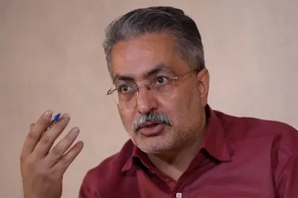 اسناد تاریخی فاش می‌کنند؛ چهره واقعی که نه انقلابی بود نه روحانی درباری!