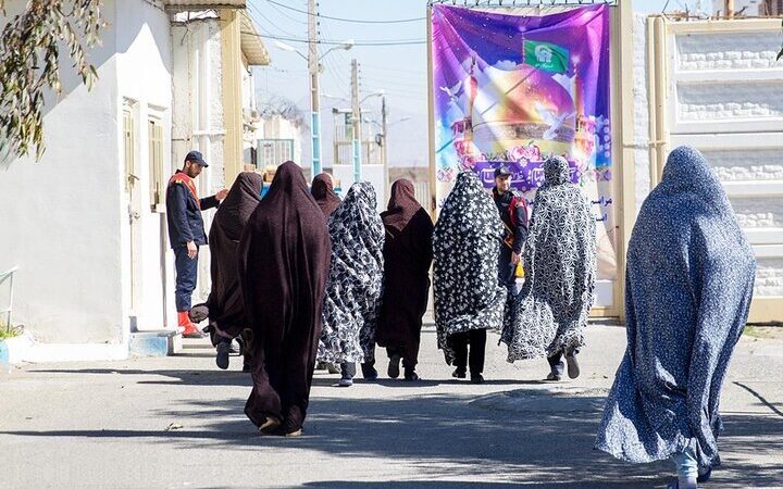 آزادی زندانی ۷۹ ساله در خوی در شب میلاد کوثر؛ ۹ زن زندانی دیگر هم به آغوش خانواده بازگشتند