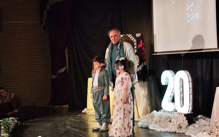 قطب‌الدین صادقی: جشنواره تئاتر کردی سقز تداعی پیام صلح و همدلی است