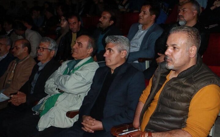 امین‌پور: مردم فرهنگ دوست سقز حافظ جشنواره تئاتر کُردی هستند