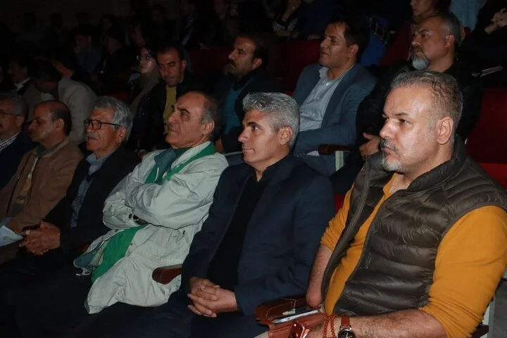 امین‌پور: مردم فرهنگ دوست سقز حافظ جشنواره تئاتر کُردی هستند