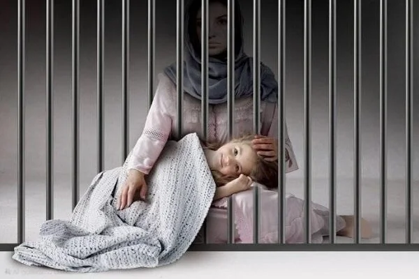 هدیه روز مادر از سوی بانک مسکن؛ آزادی ۳ بانوی زندانی جرایم غیرعمد