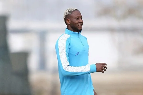 دو خارجی دل ساپینتو را زدند