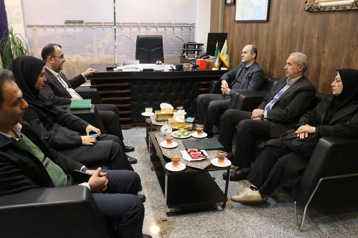 رحمت نژاد: همکاری با بهزیستی برای خدمات رفاهی به سالمندان ادامه دارد - وب‌گردی