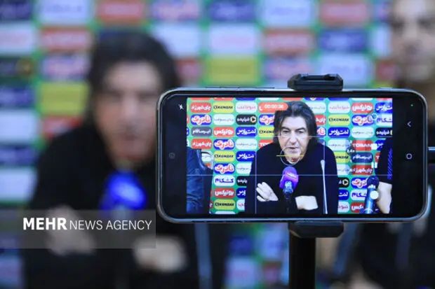 ساپینتو از بی‌احترامی‌های عجیب در خرم‌آباد شوکه شد؛ بازی‌ای پر از جنگندگی و هیجان!