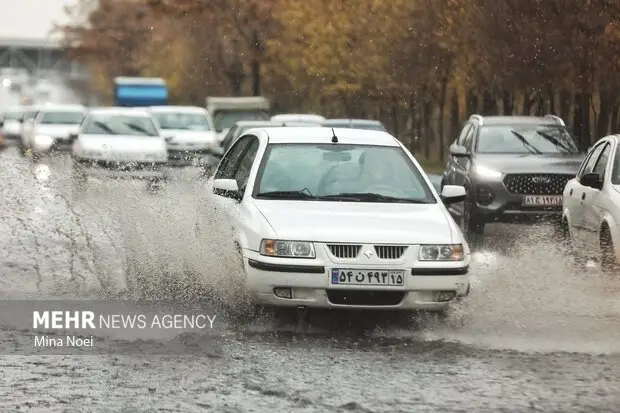 سامانه بارشی فارس فعال شد؛ همه جاده‌ها همچنان باز و تردد روان است!