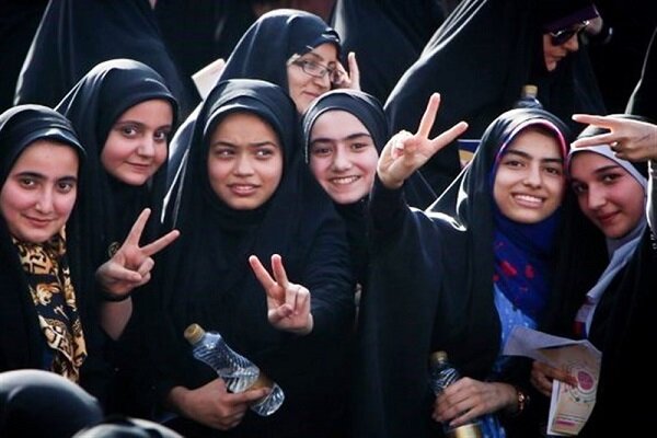 از بهشت تا اطلس؛ چگونه دختران نوجوان ایران جریان‌ساز ملی شدند؟