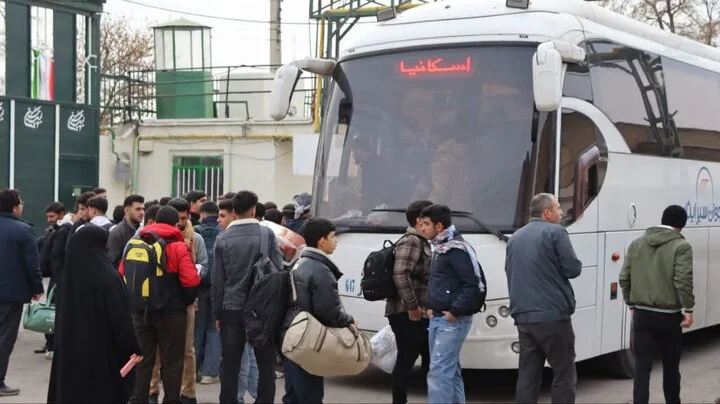 ۸۰ دانش‌آموز بهاری عازم مناطق عملیاتی جنوب شدند