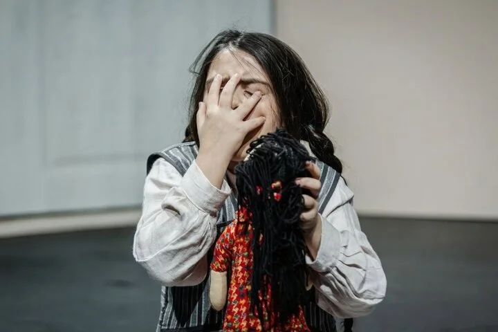 نوجوانان با نمایش زندگی هلن کلر همراه شدند؛ راز موفقیت آموزش در مخاطب‌شناسی چیست؟