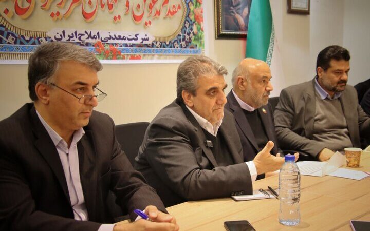 استاندار سمنان: پیگیری مطالبات کارگران و تولیدی‌ها در دستورکار جدی است