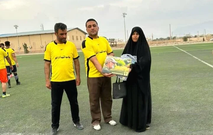 همسر سردار شهید یوسف بردستانی تجلیل شد