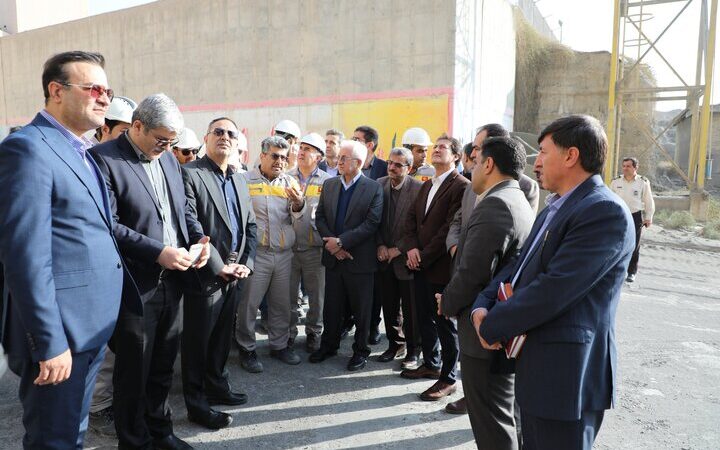 استاندار خراسان شمالی: مشکلات کارخانه سیمان بجنورد باید فوراً حل شود!