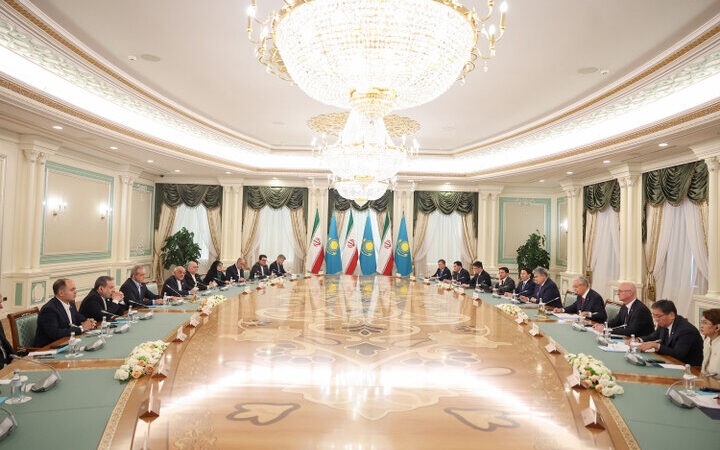 پزشکیان فاش کرد: چرا ایران بهترین مسیر ترانزیتی برای قزاقستان است؟