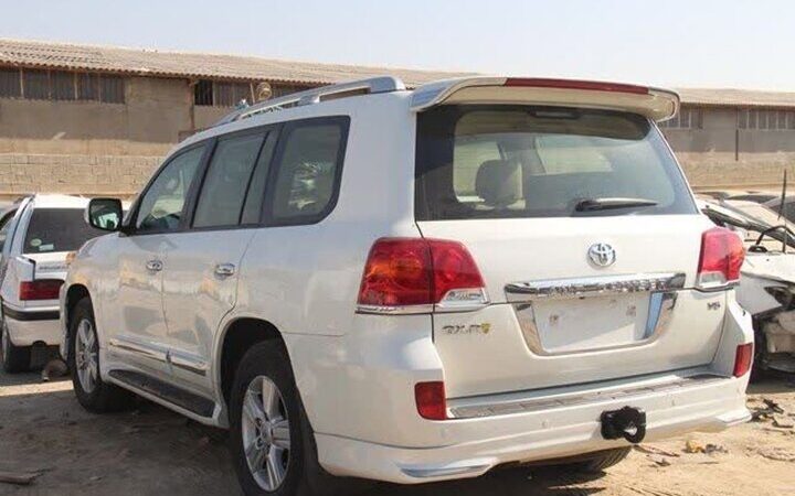 توقیف لندکروز قاچاق ۲۰ میلیاردی در گناوه؛ پشت پرده‌ای که نمی‌دانستید!