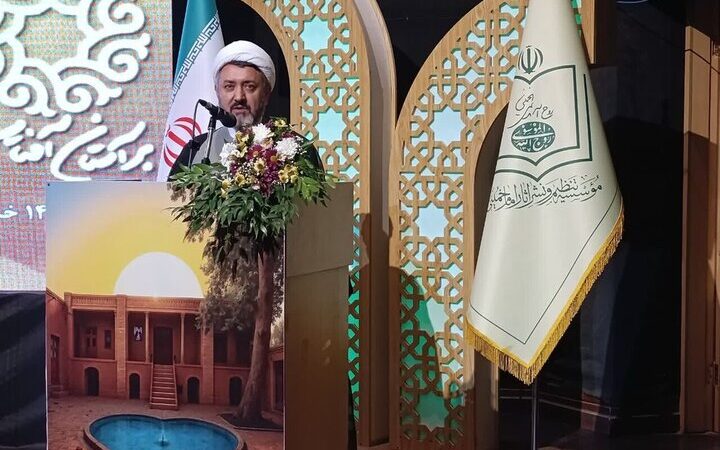 کمساری: اندیشه امام راحل، روح زنده و هویت پایدار جمهوری اسلامی است