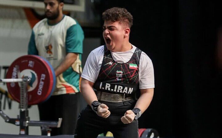 جوان کردکویی با پرس سینه ۱۲۰ کیلوگرم رکورد نوجوانان جهان را شگفت‌زده کرد!