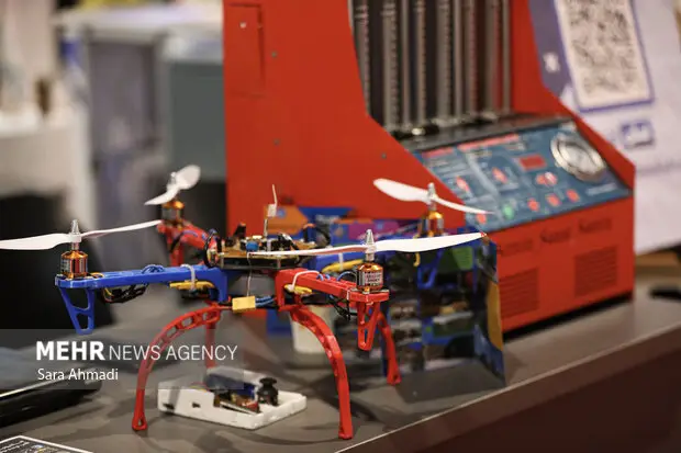 مدارس چقدر واقعاً به پژوهش دانش‌آموزان بها می‌دهند؟ بررسی تاثیر دهه پژوهش بر روحیه تحقیق‌گری