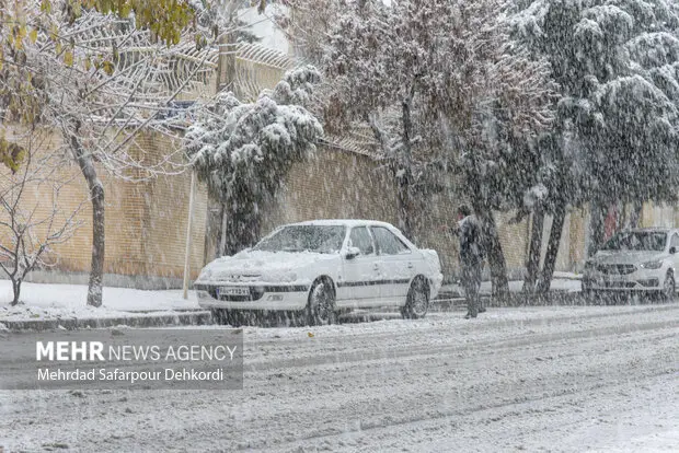 کولاک شدید در فریدن؛ هشدار جدی به مردم برای پرهیز از سفرهای غیرضروری