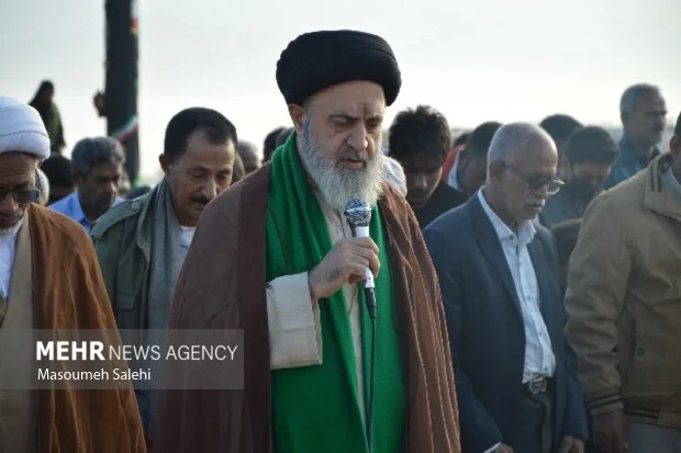 نماز باران در بیکاه؛ مردم با نیایش و امید به رحمت الهی پیوستند