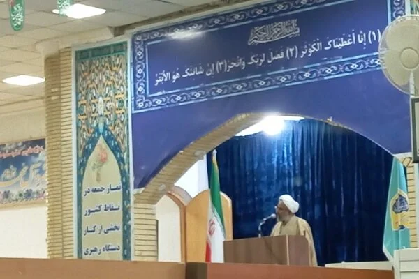 امام جمعه ایرانشهر: برخورد قاطع با عوامل ترور مرزداران لار ضروری است!