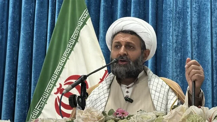 غلامی: مؤمنان باید ضربه مهلک به نقاط ضعف دشمن وارد کنند!