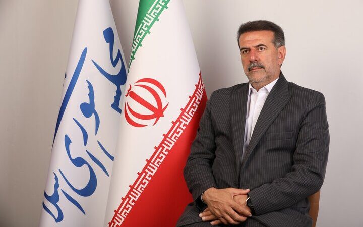 پولادی هشدار داد: کنترل نقدینگی و حمایت از تولید کلید نجات معیشت مردم است!