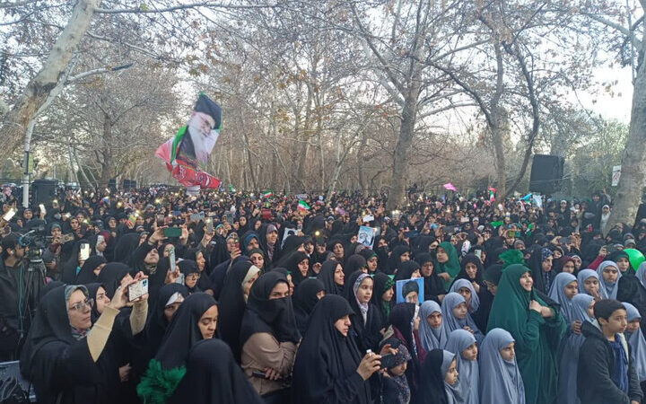 حجاب فاطمی در مشهد؛ اجتماع پرشور و الهام‌بخش مردم