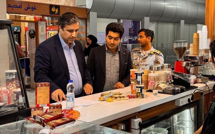 پلمب دکه‌های متخلف در اسکله شهید ذاکری قشم؛ سودجویی تا ۱۳۰ درصد فاش شد!