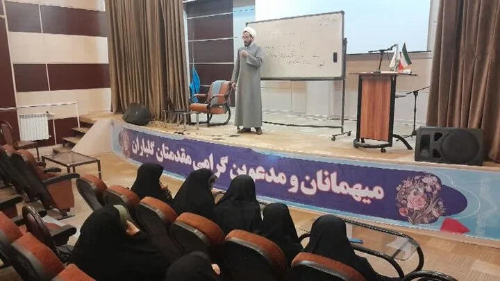 برگزاری دوره ویژه تدبر در قرآن؛ راهی نو به سوی فهم عمیق آیات الهی در قروه