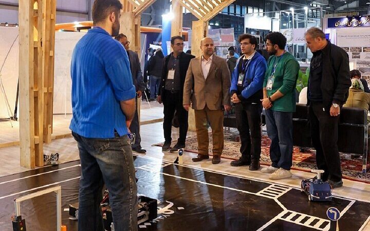 معاون رسانه‌ای وزیر فرهنگ در دل نمایشگاه پژوهش و فناوری؛ کشف شگفتی‌های نوآوری‌های ایرانی!