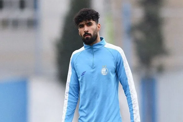 استراحت اضطراری مدافع استقلال؛ وضعیت عارف در خط دفاع مقابل خیبر چطور است؟