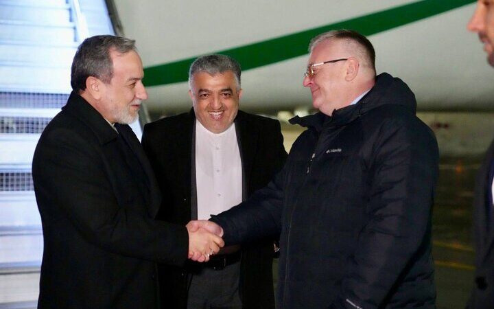 عراقچی وارد بلاروس شد؛ آغاز گفت‌وگوهای راهبردی در مینسک