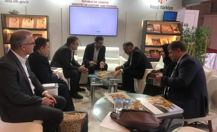 رایزنی‌های مهم ایران و ترکیه برای گسترش همکاری‌های نشر و کتاب در استانبول