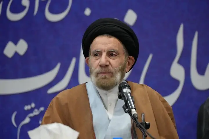 نماینده ولی فقیه در لرستان: شوراها به خلاق‌ترین و خدمتگزارترین افراد نیاز دارند!