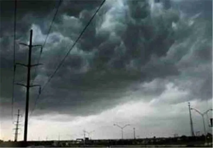 برق فارس در آماده‌باش کامل؛ مقابله با بارش‌های سیل‌آسا آغاز شد!