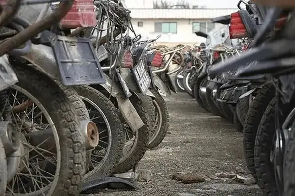 شگفتی‌آور؛ آلایندگی یک موتورسیکلت فرسوده برابر با چهار خودرو است!