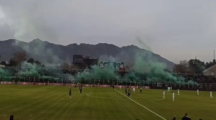 هیجان بی‌پایان هواداران خیبر در نبرد حساس با استقلال!