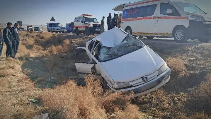 تصادف مرگبار پژو با تریلی در محور پیرانشهر-نقده؛ یک نفر جان باخت