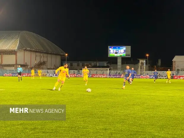 شوک بزرگ در بندرانزلی؛ فجر شهید سپاسی با ۳ گل نیمه نخست را درو کرد!