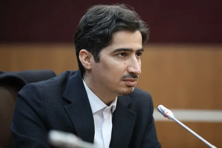 آقاعلی خبر داد: ارتقای چشمگیر جایگاه پژوهشی دانشگاه علوم پزشکی قم با افزایش حمایت مالی