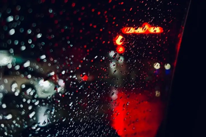 طوفان نوح با بارش سیل‌آسا در سیریک؛ هشدار جدی مسئولان به مردم!