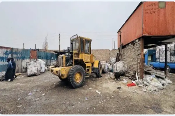 جمع‌آوری حیرت‌انگیز ۱۸۰۰ کیلوگرم پسماند خشک از مراکز غیرمجاز تهران!