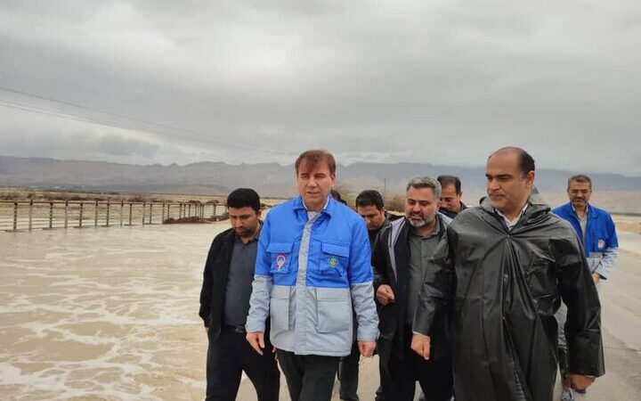 استاندار بوشهر در عسلویه چه دید؟ بررسی وضعیت بارندگی و هشدارهای مهم برای جلوگیری از سیل!