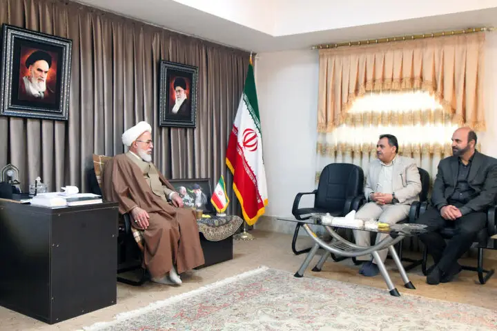 امام‌جمعه کرمانشاه: خدمت به محرومان، اولویت بی‌چون‌وچرای مدیریت شهری!