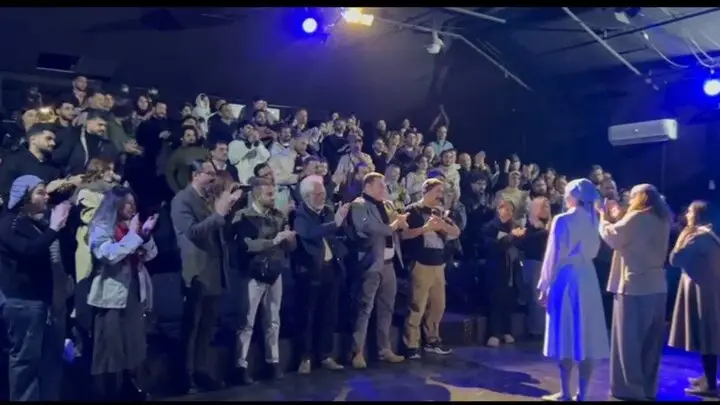 آغاز اجرای پرهیجان نمایش «ناگه آن» در عمارت هما؛ تئاتری که همه را جذب می‌کند!